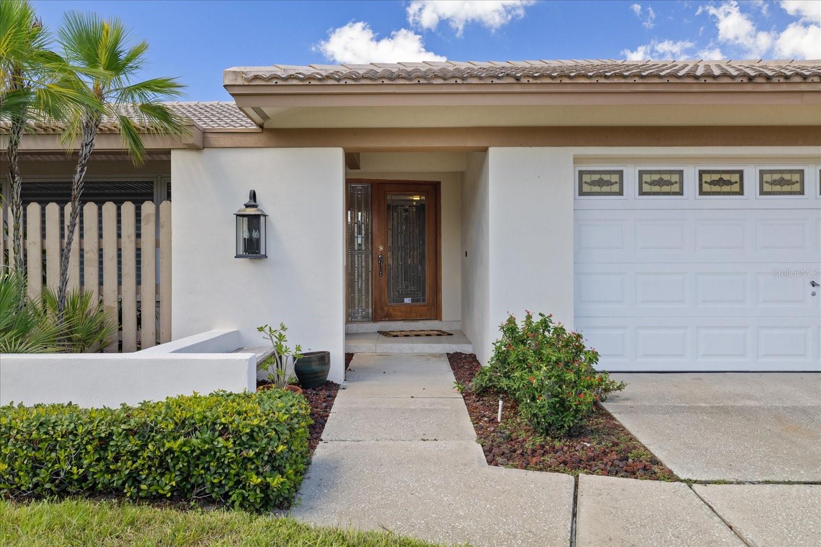 3104 BLUFFS DRIVE