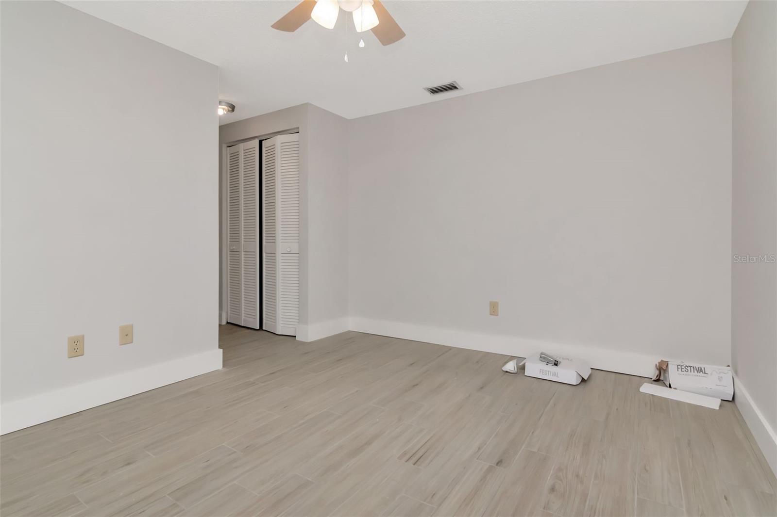 ROSLYN HEIGHTS - Residential Lease