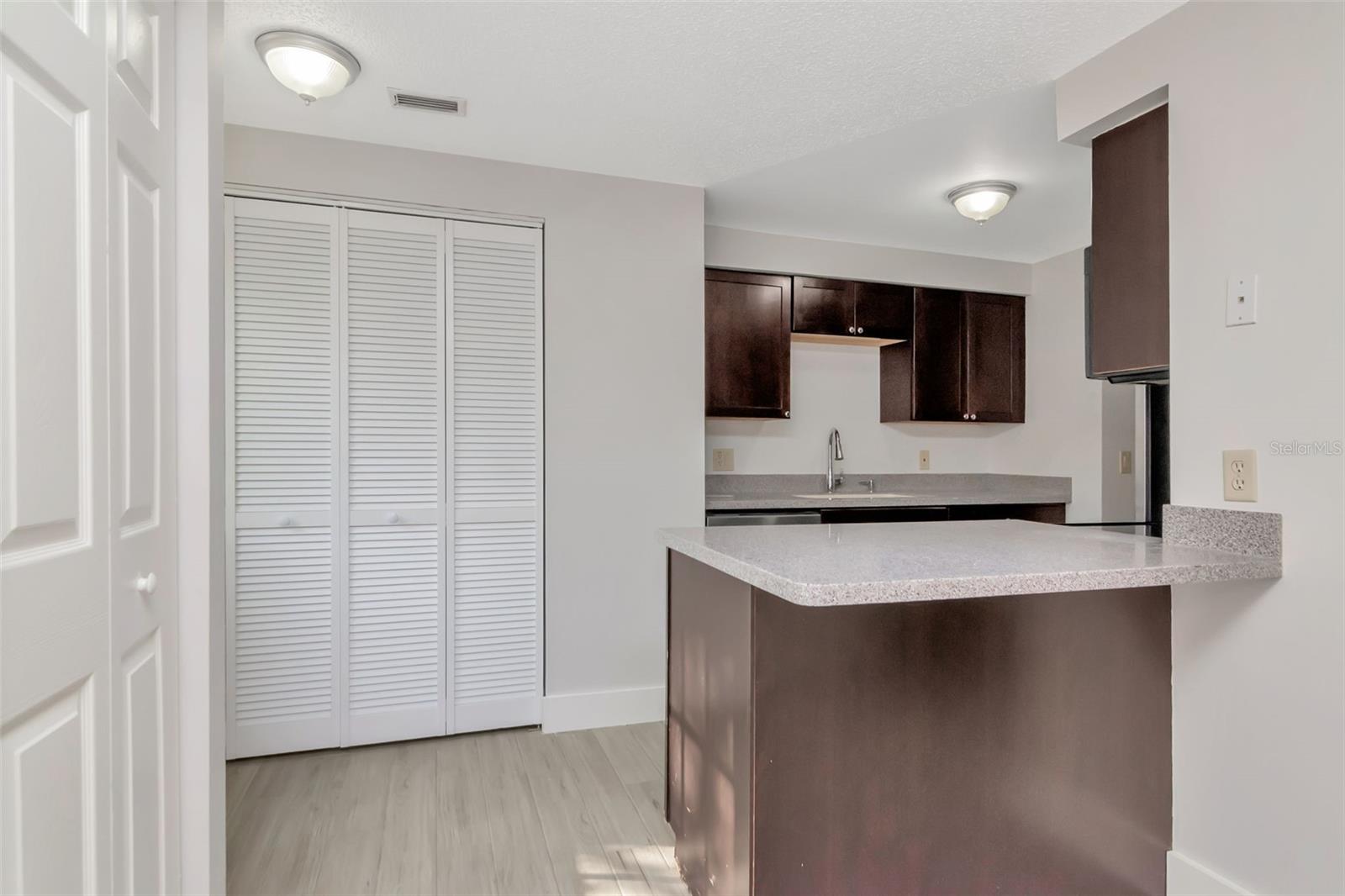 ROSLYN HEIGHTS - Residential Lease