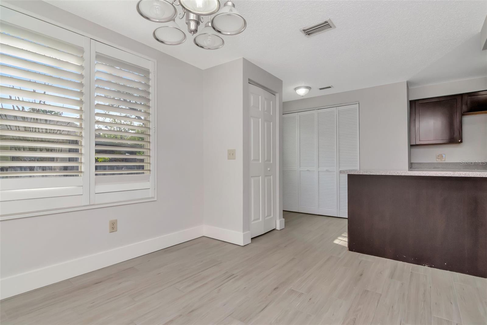 ROSLYN HEIGHTS - Residential Lease