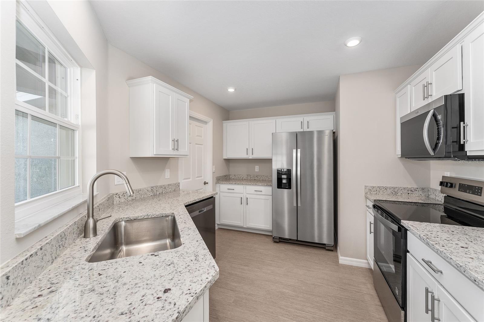 10494 S DREW BRYANT CIRCLE