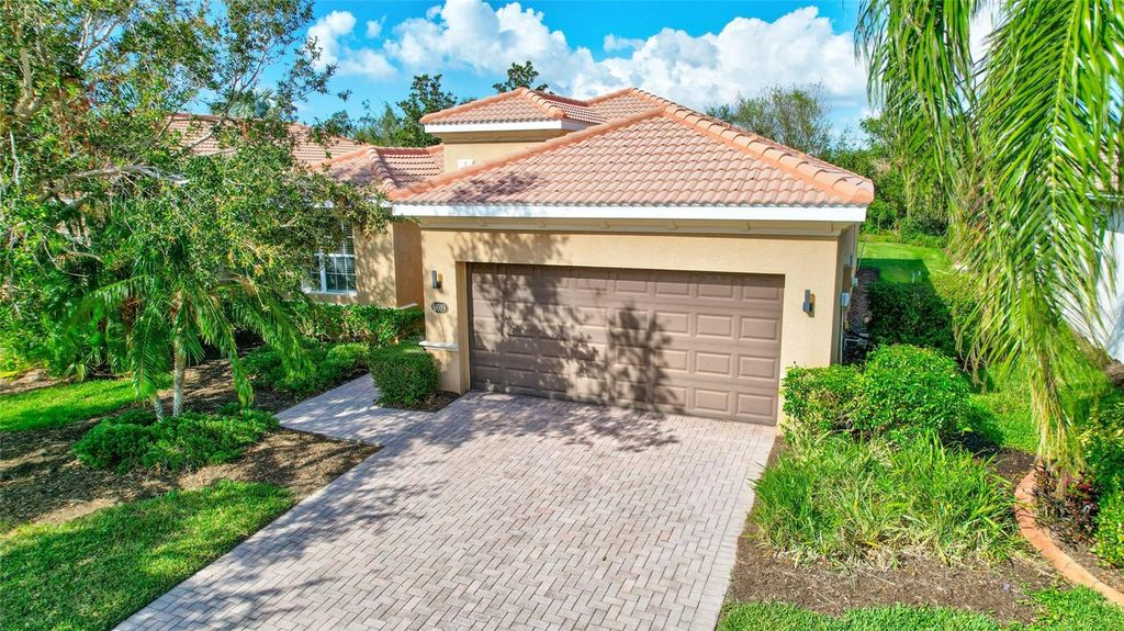 Photo of 9019 Heritage Sound Drive, Bradenton, FL 34212 (MLS # A4669488)