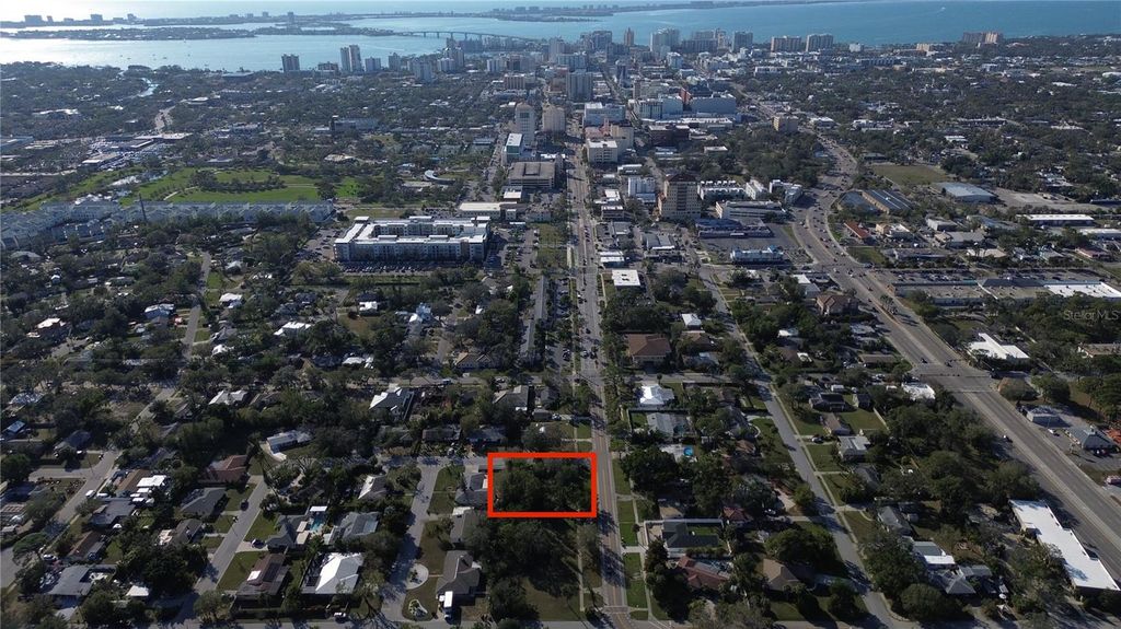 Photo of 2450 Ringling Boulevard, Sarasota, FL 34237 (MLS # A4639040)