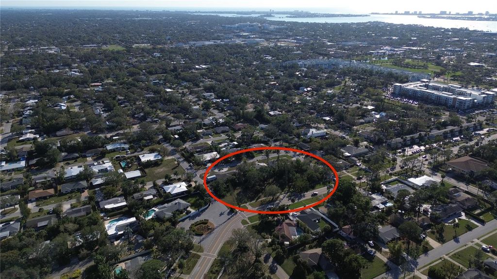 Photo of 2450 Ringling Boulevard, Sarasota, FL 34237 (MLS # A4639040)