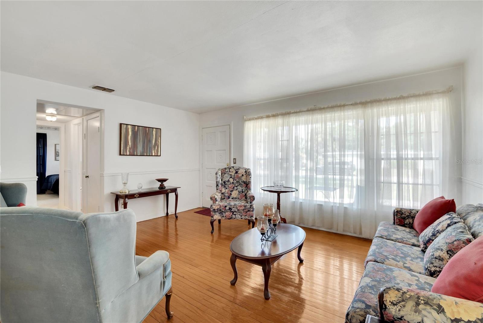 MANHATTAN MANOR REV - Residential