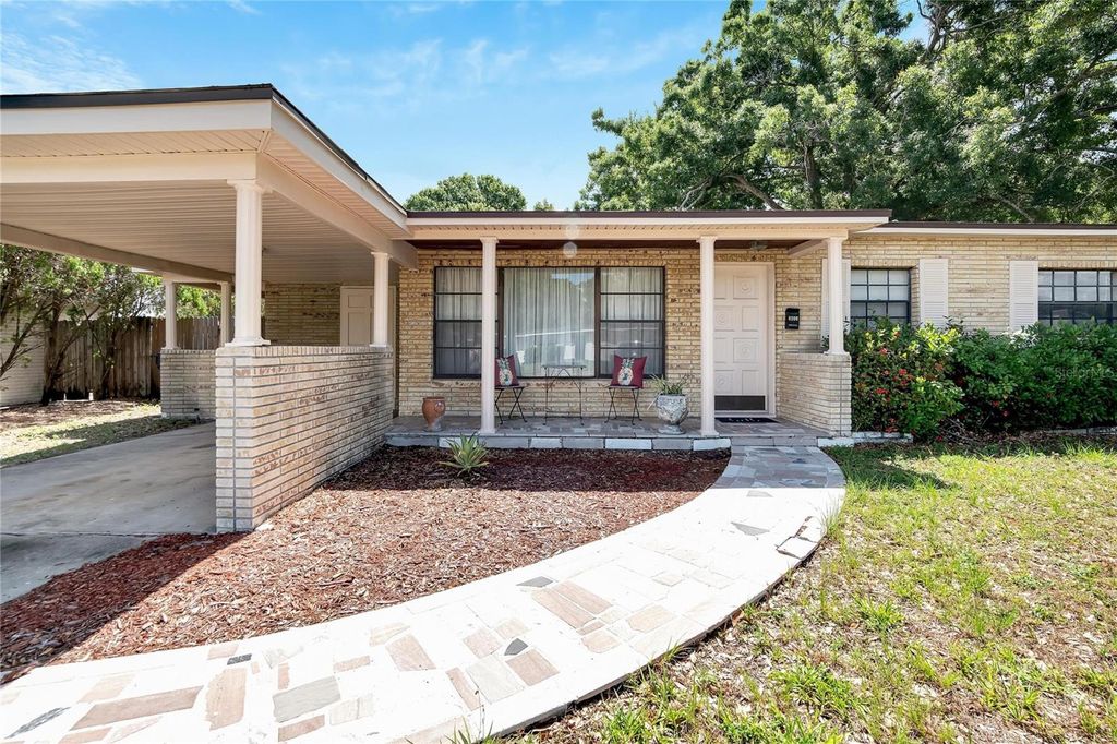 Photo of 4306 S Hubert Avenue, Tampa, FL 33611 (MLS # TB8508715)