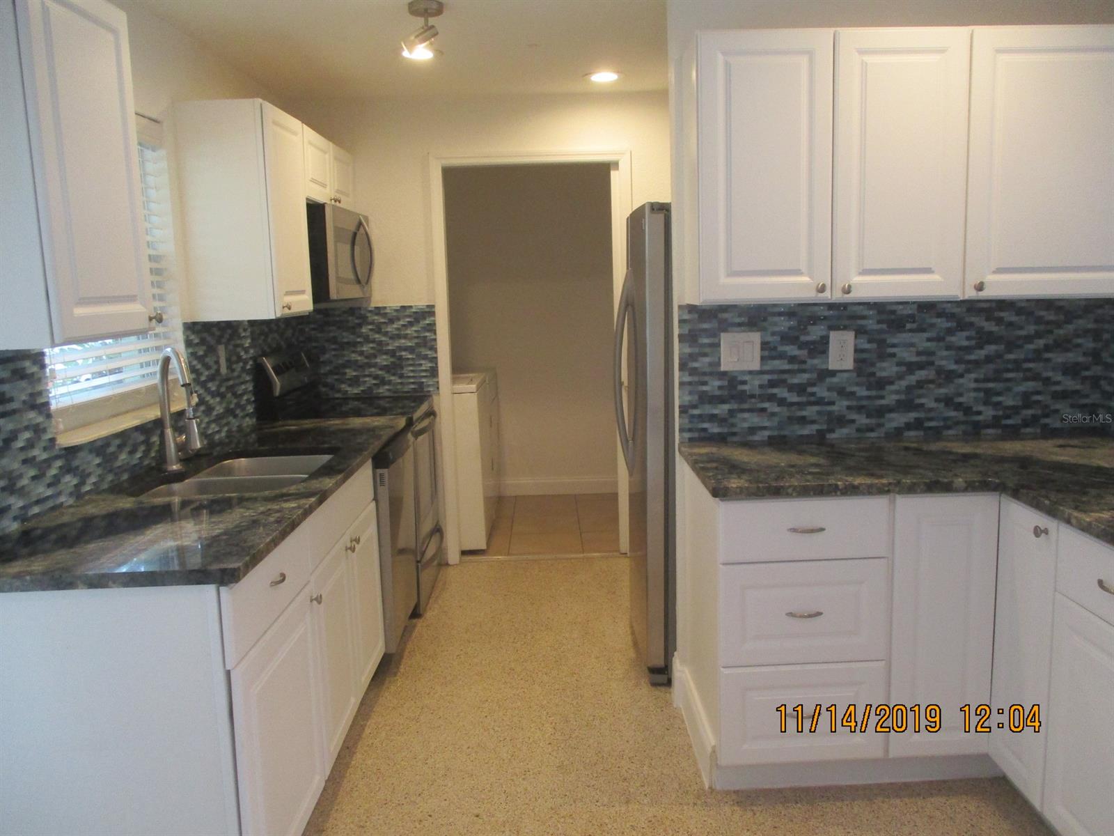 Detwilers Add 01 New Smyrna Bch - Residential Lease
