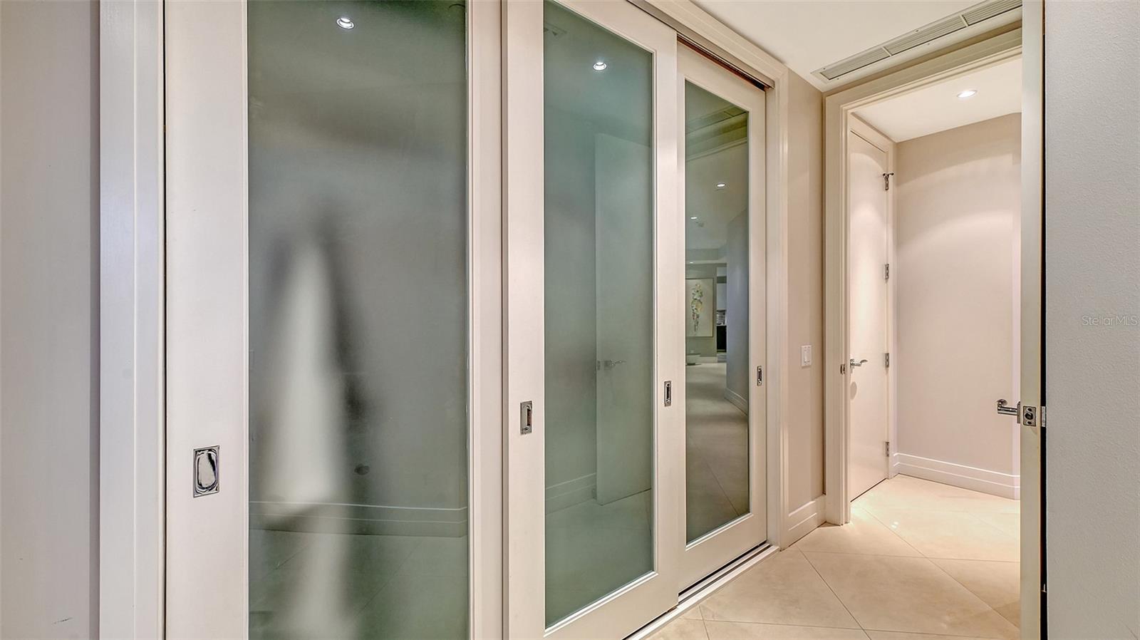 WATER CLUB I AT LONGBOAT KEY - Residential