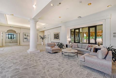 A home in LONGBOAT KEY