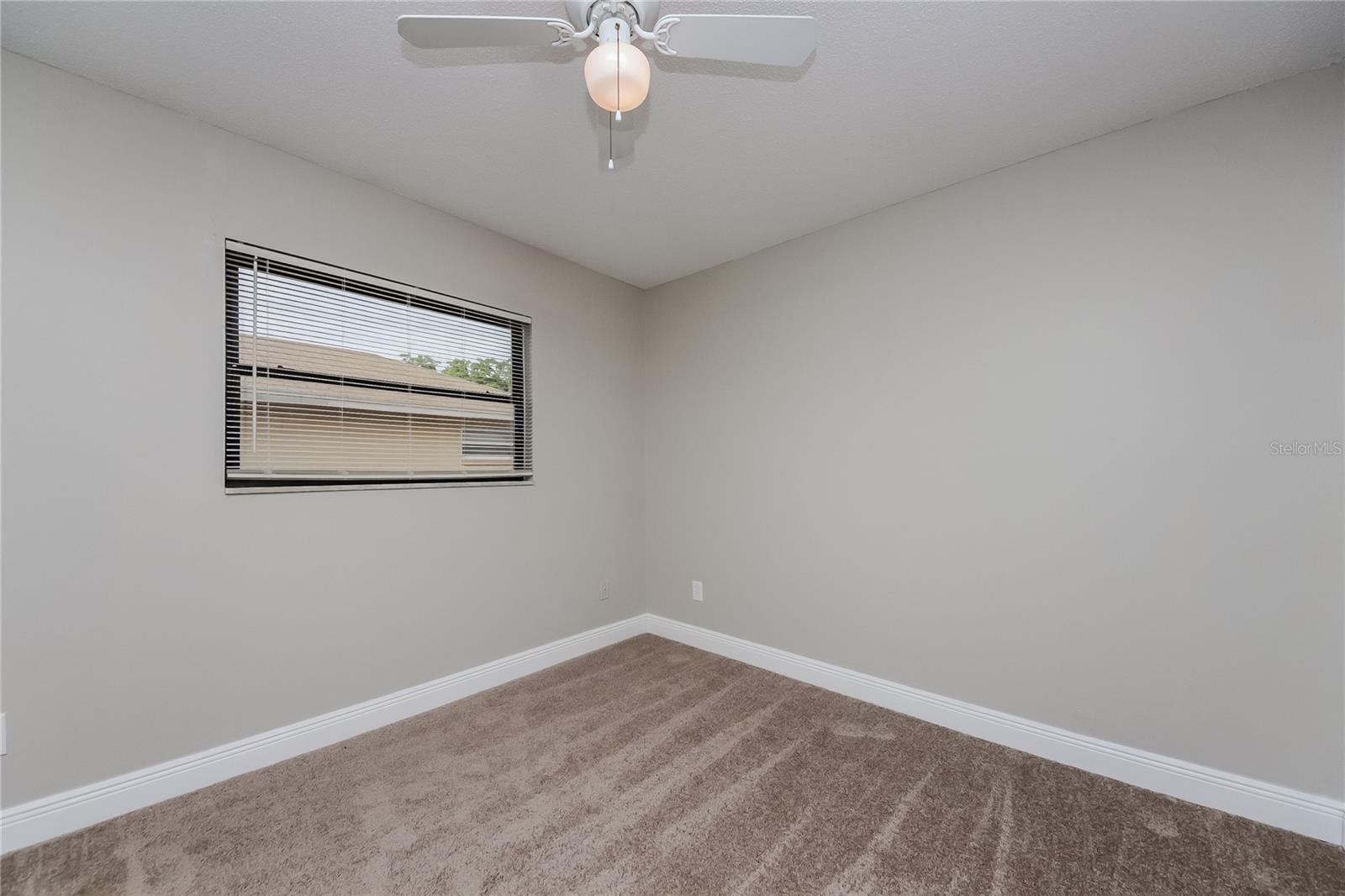 WOODCREST UNIT 01 - Residential Lease