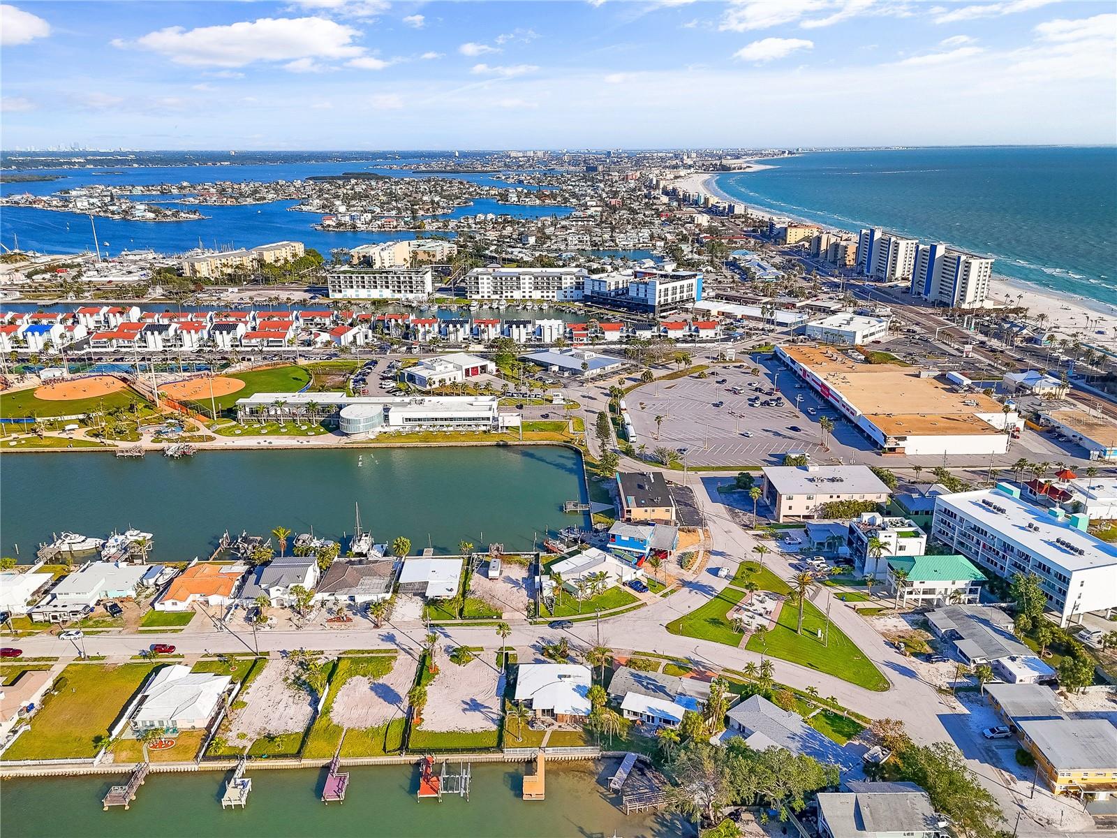 LONE PALM BEACH 5TH ADD - Residential