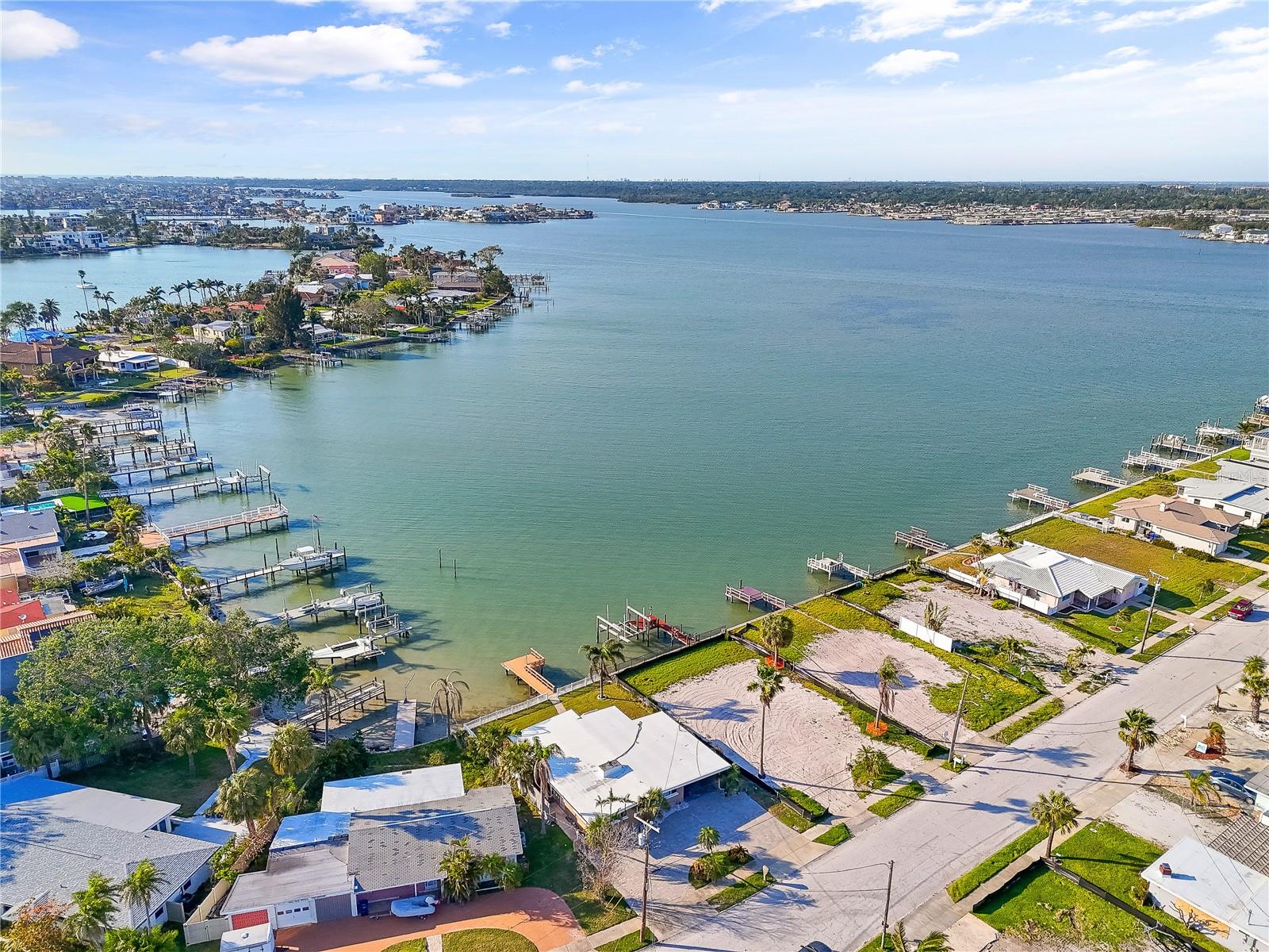 LONE PALM BEACH 5TH ADD - Residential