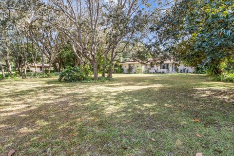 A home in HERNANDO