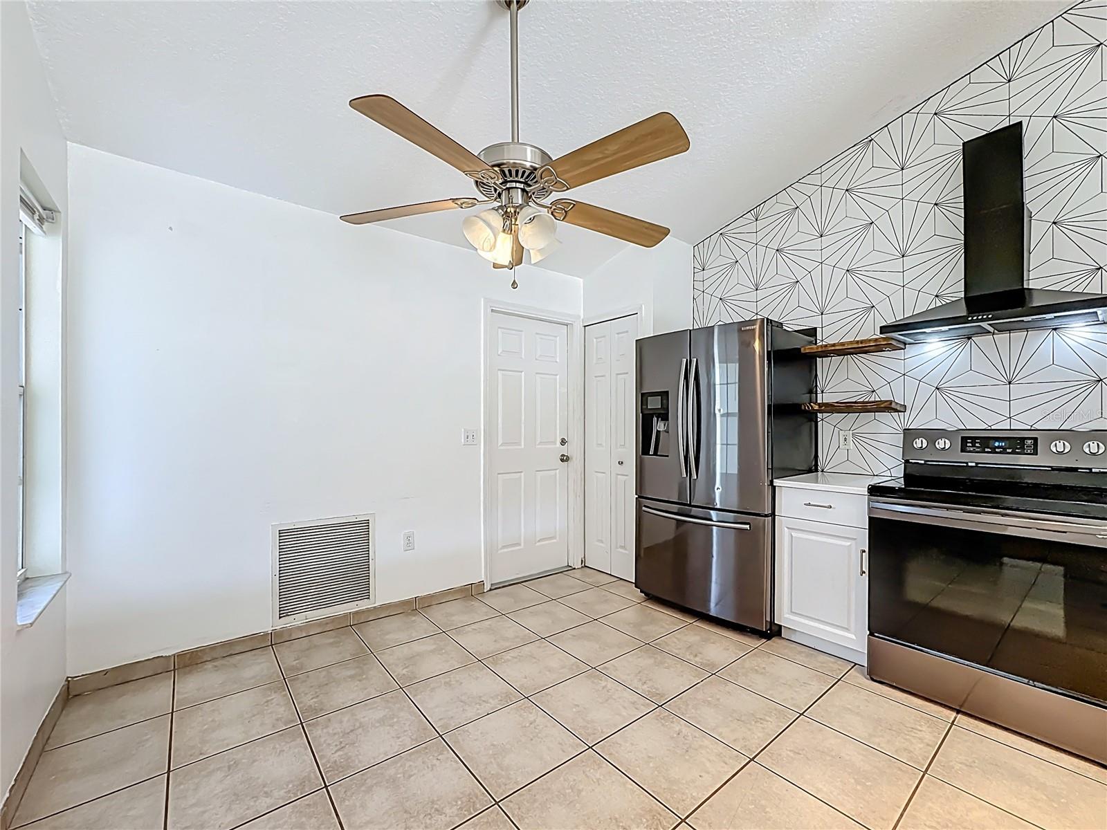 CANOE CREEK ESTATES PH 2 - Residential