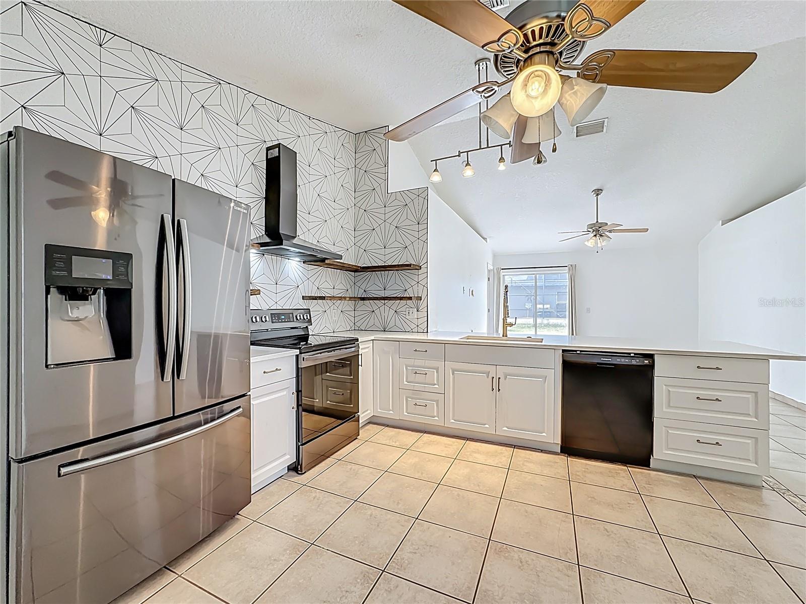 CANOE CREEK ESTATES PH 2 - Residential