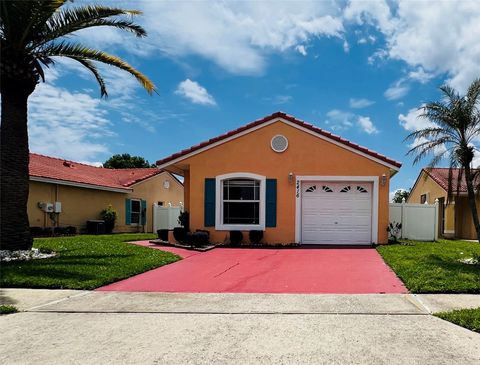 Photo of 2416 Condado Court, Kissimmee, FL 34743 (MLS # O6403808)