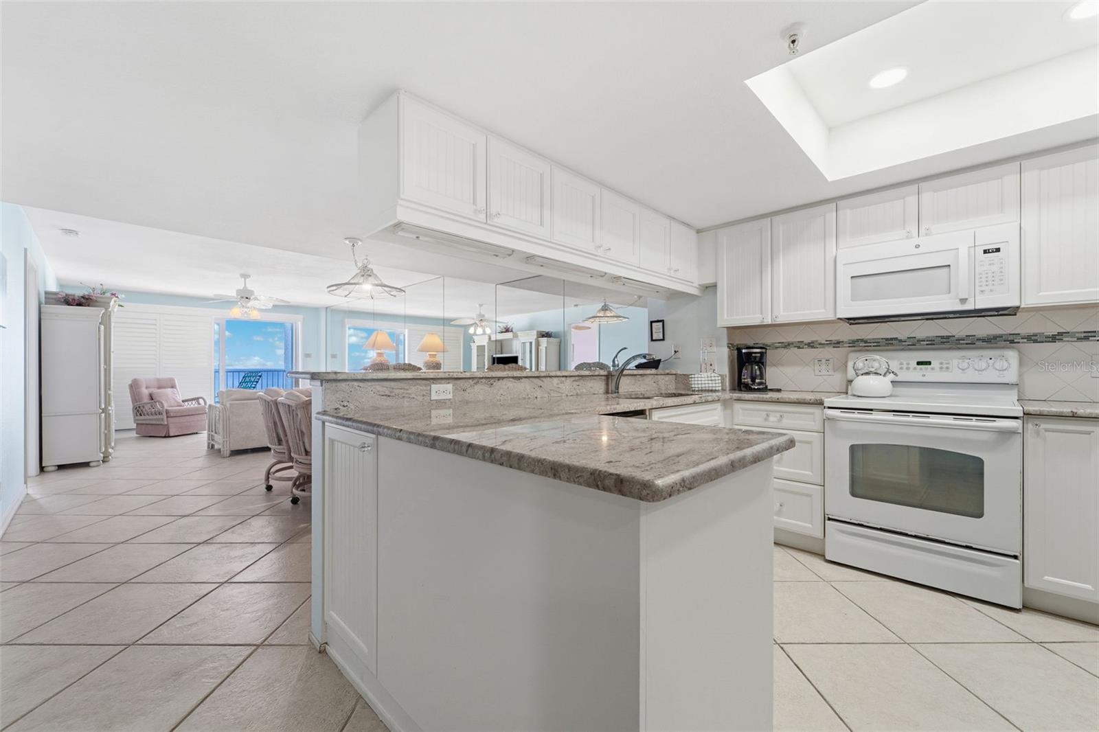 RAM-SEA CONDO - Residential