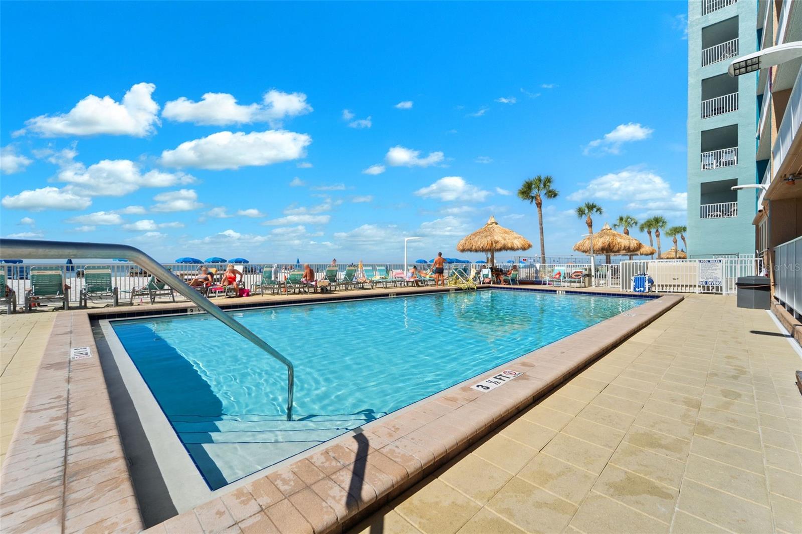 RAM-SEA CONDO - Residential