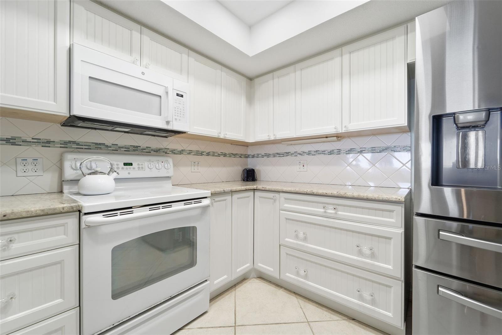 RAM-SEA CONDO - Residential