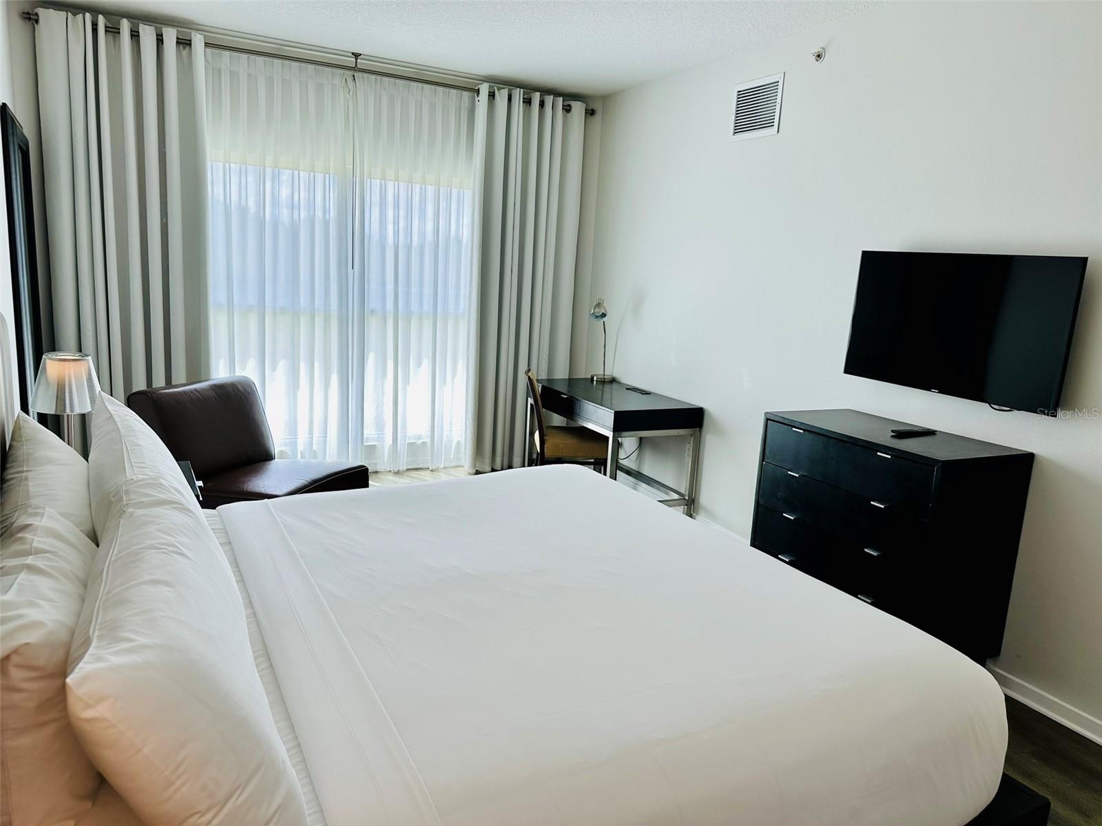 MONA LISA AT CELEBRATION CONDO HOTEL - Residential