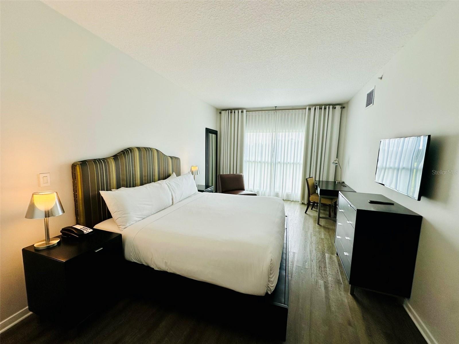 MONA LISA AT CELEBRATION CONDO HOTEL - Residential