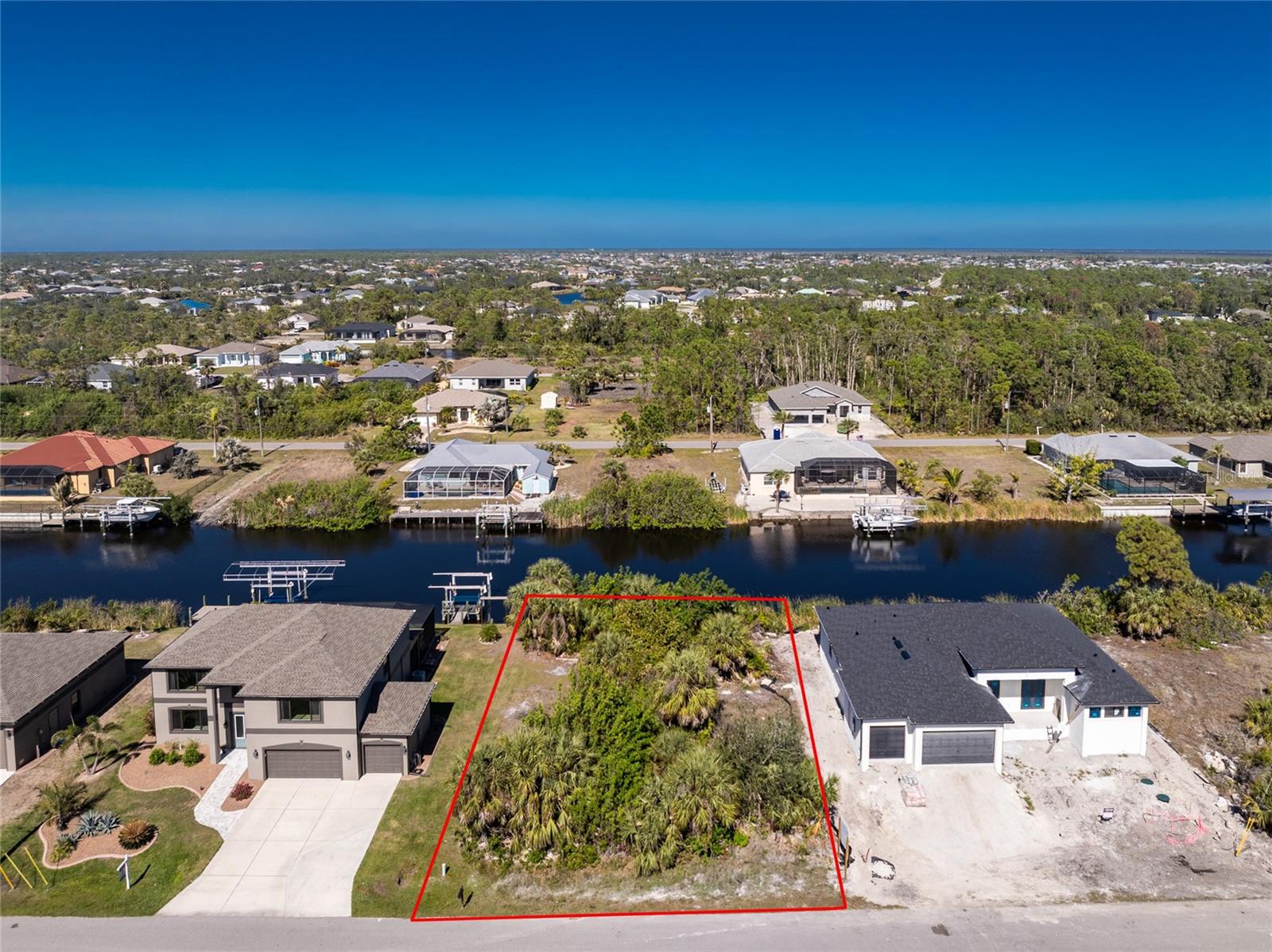PORT CHARLOTTE SEC 082 - Land