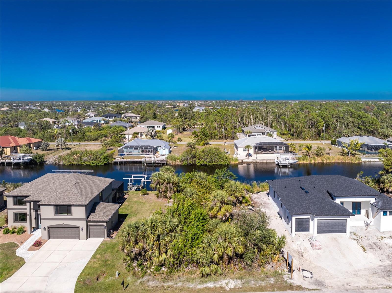PORT CHARLOTTE SEC 082 - Land