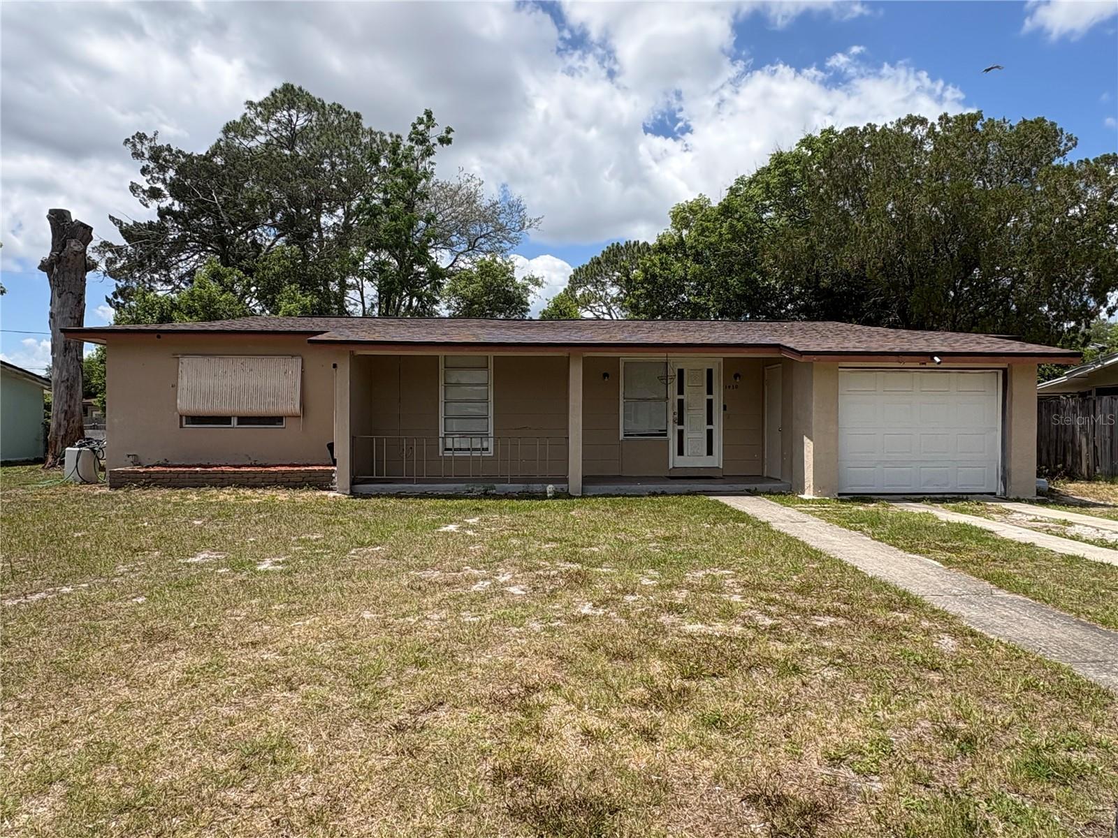 DELTONA LAKES UNIT 30 - Residential