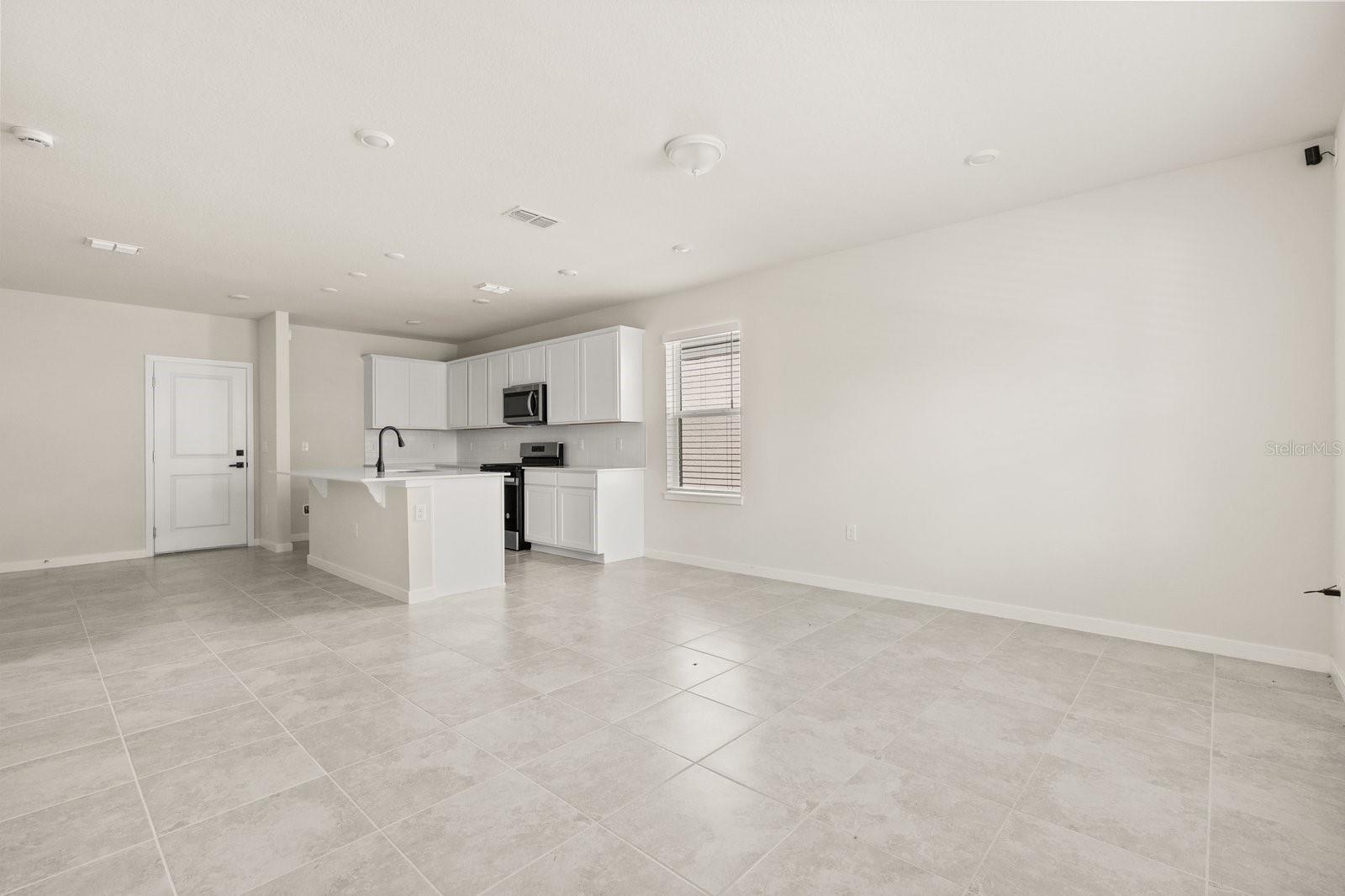 4066 FEATHER TREE DRIVE