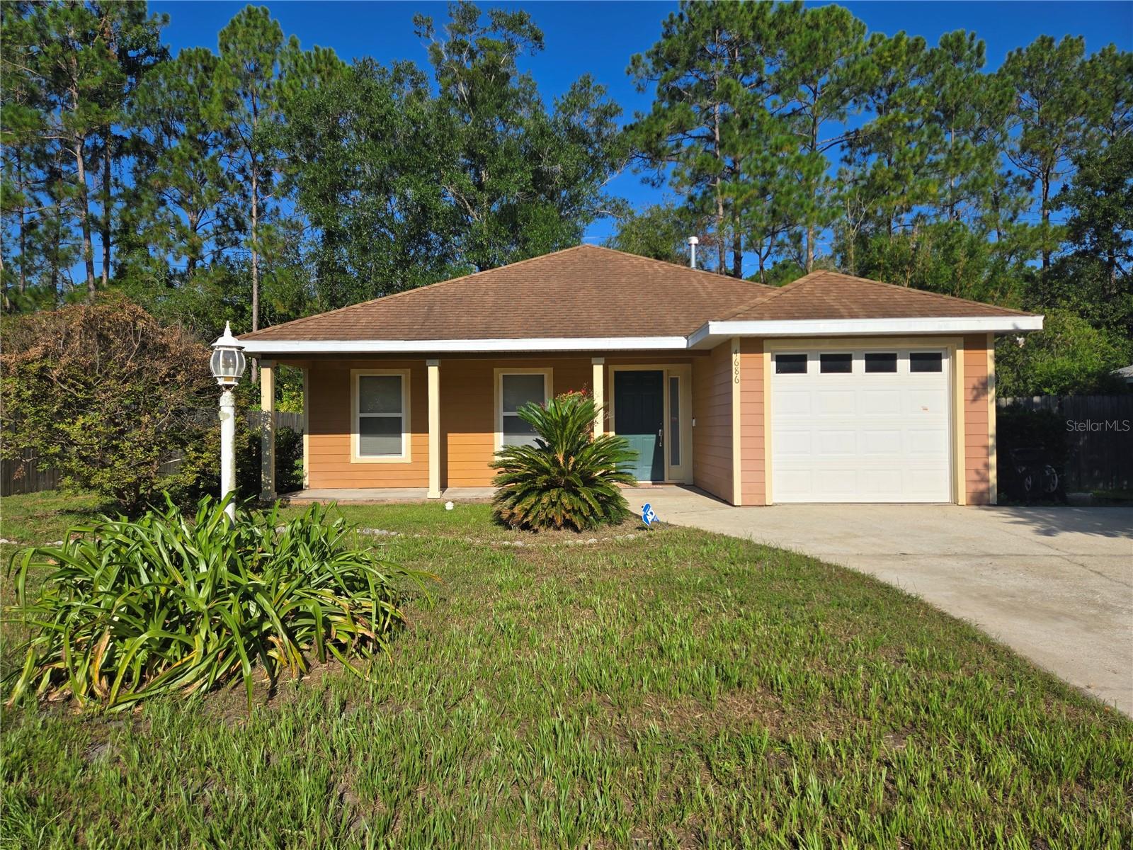 Charming single-story 3-bedroom, 2-bath home located in NE Gainesville, conveniently close to Ironwood Golf Course and Gainesville Regional Airport. Enjoy a spacious, open kitchen featuring ample cabinetry and a serving bar—perfect for entertaining—alongside a bright dining area with direct access to screened porch. The living room has vaulted ceilings and tile flooring throughout. The home includes a front covered porch and a hall bathroom with tile floors, a tub/shower combo, and a single-sink vanity. The primary bedroom offers a generous closet, an en-suite bath, and direct access to a screened-in patio. One-car garage, a partially fenced yard, and an interior laundry room with a washer and dryer included (not warranted for repair). Please note: the storage shed is not available for tenant use.
Maximum of 2 pets allowed.
Available : NOW
**Residents are enrolled in the Resident Benefits Package (RBP) for $39.95/month which includes renters insurance, HVAC air filter delivery (for applicable properties), credit building to help boost your credit score with timely rent payments, $1M Identity Protection, move-in concierge service making utility connection and home service setup a breeze during your move-in, our best-in-class resident rewards program, and much more! More details upon application.**
