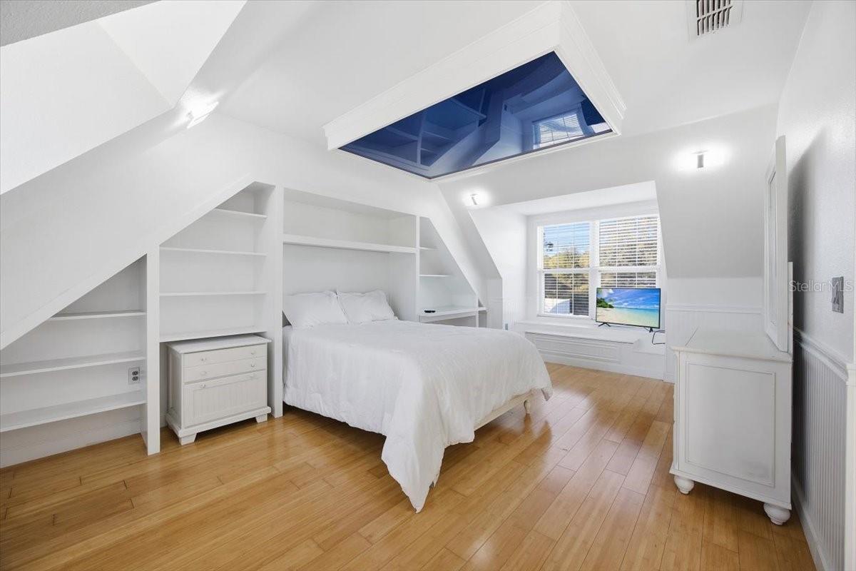 SYLVANA ACRES - Residential