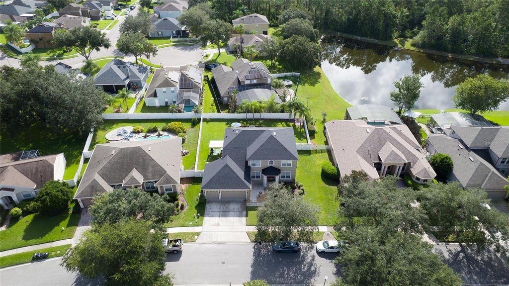 Photo of 2122 Cascades Cove Drive, Orlando, FL 32820 (MLS # O6443643)