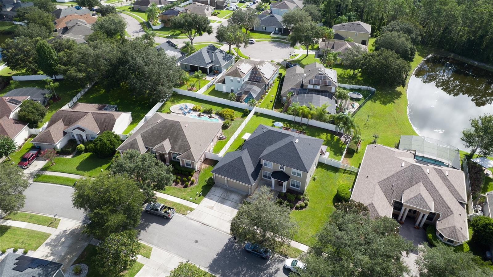 2122 CASCADES COVE DRIVE