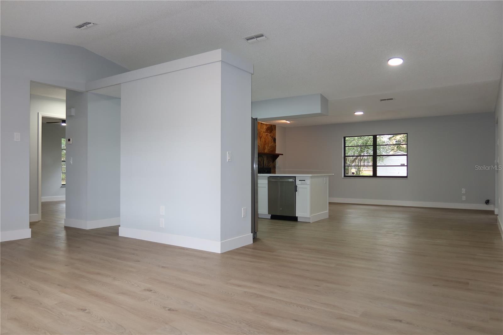 SPRING HILL - Residential