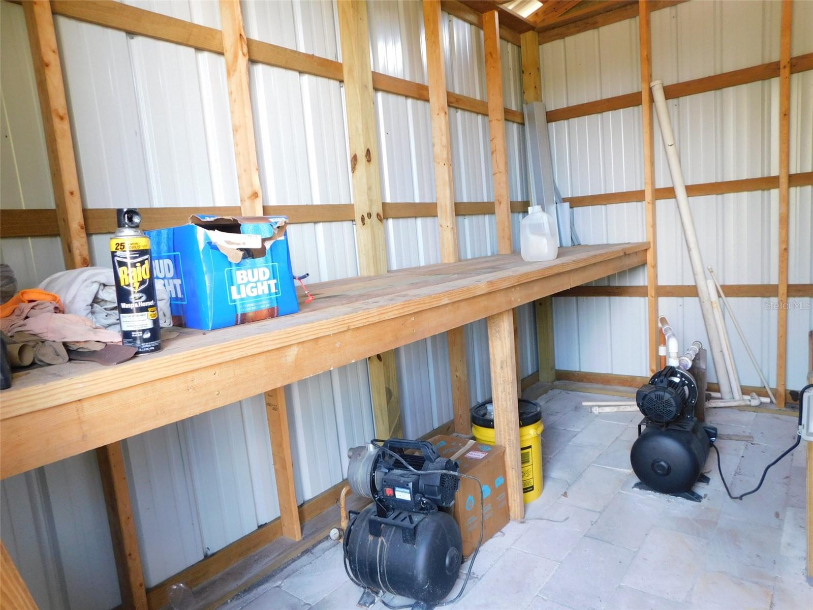 GENES LITTLE ACRES - Land