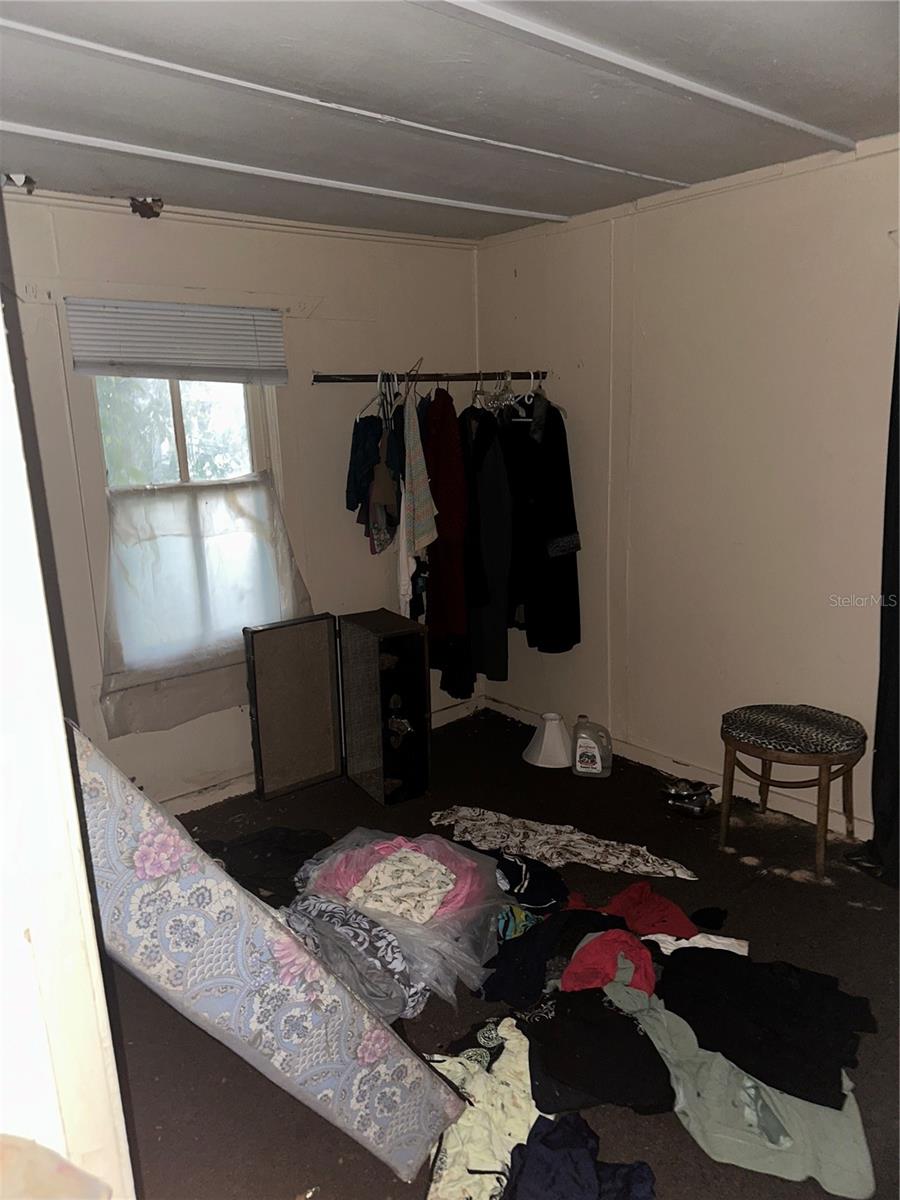 HARRIS E 01/2 BLK 161 DELAND - Residential