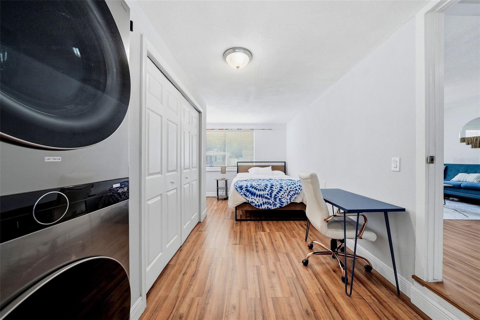 INTERBAY - Residential