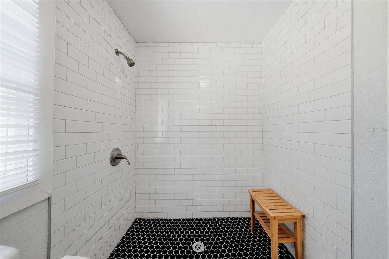 INTERBAY - Residential