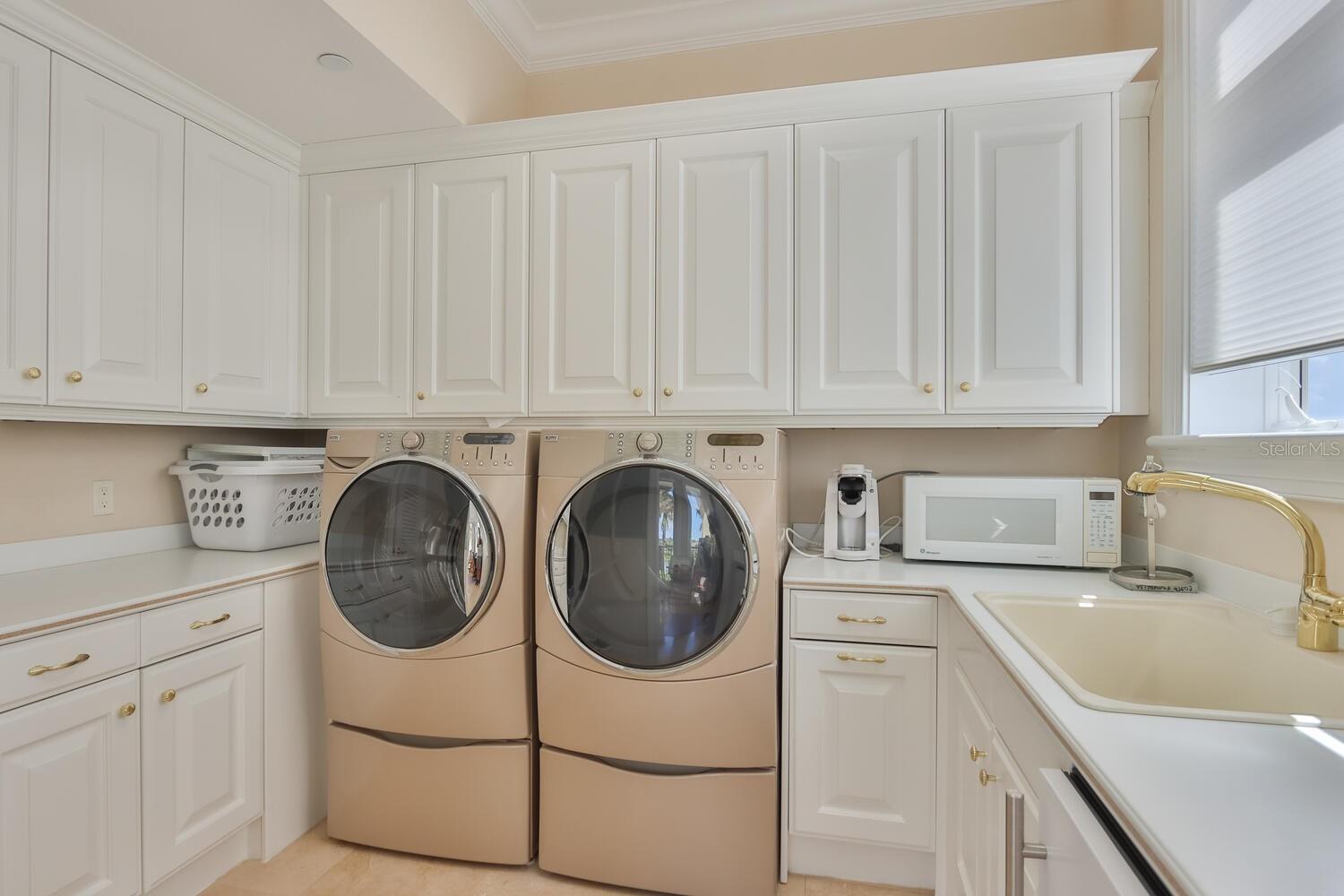 HAMMOCK DUNES - Residential