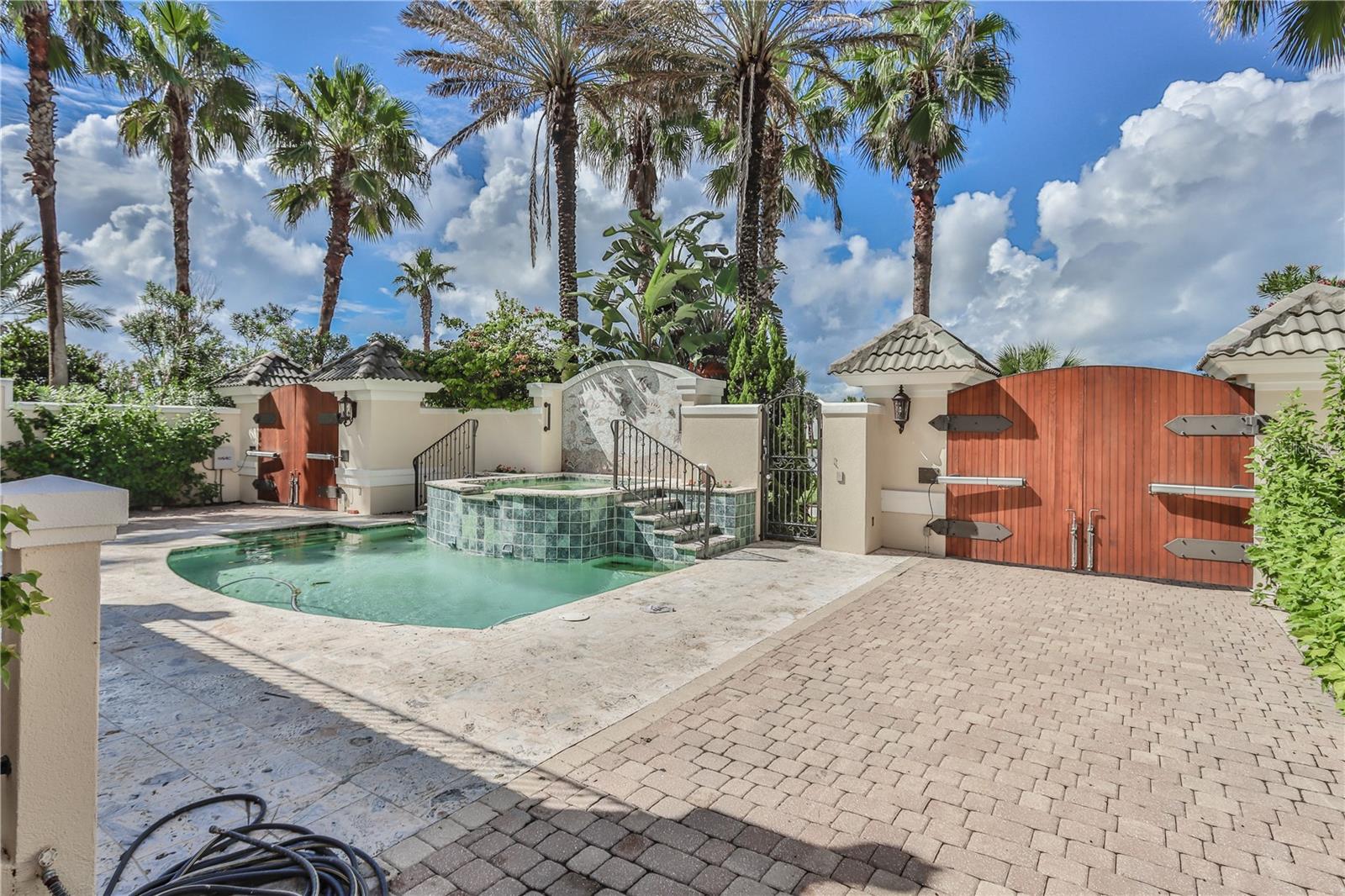 HAMMOCK DUNES - Residential