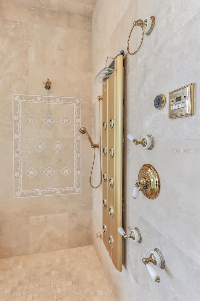 HAMMOCK DUNES - Residential