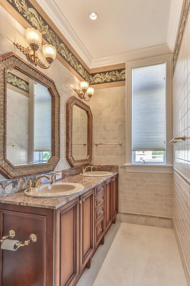 HAMMOCK DUNES - Residential