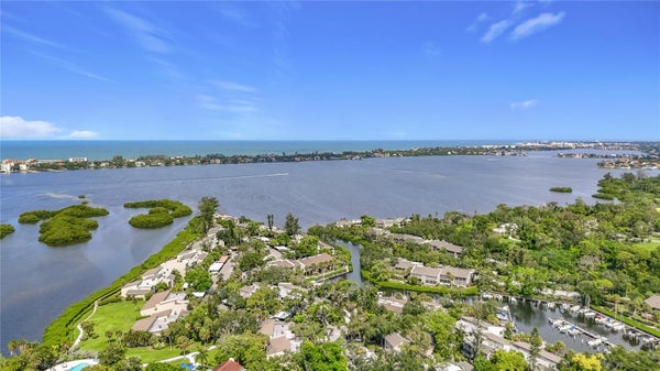 1601 PELICAN POINT DR APT 215, SARASOTA, FL 34231 - Image d5517c33274200417a86ef6e6c8e7d56/3852710671