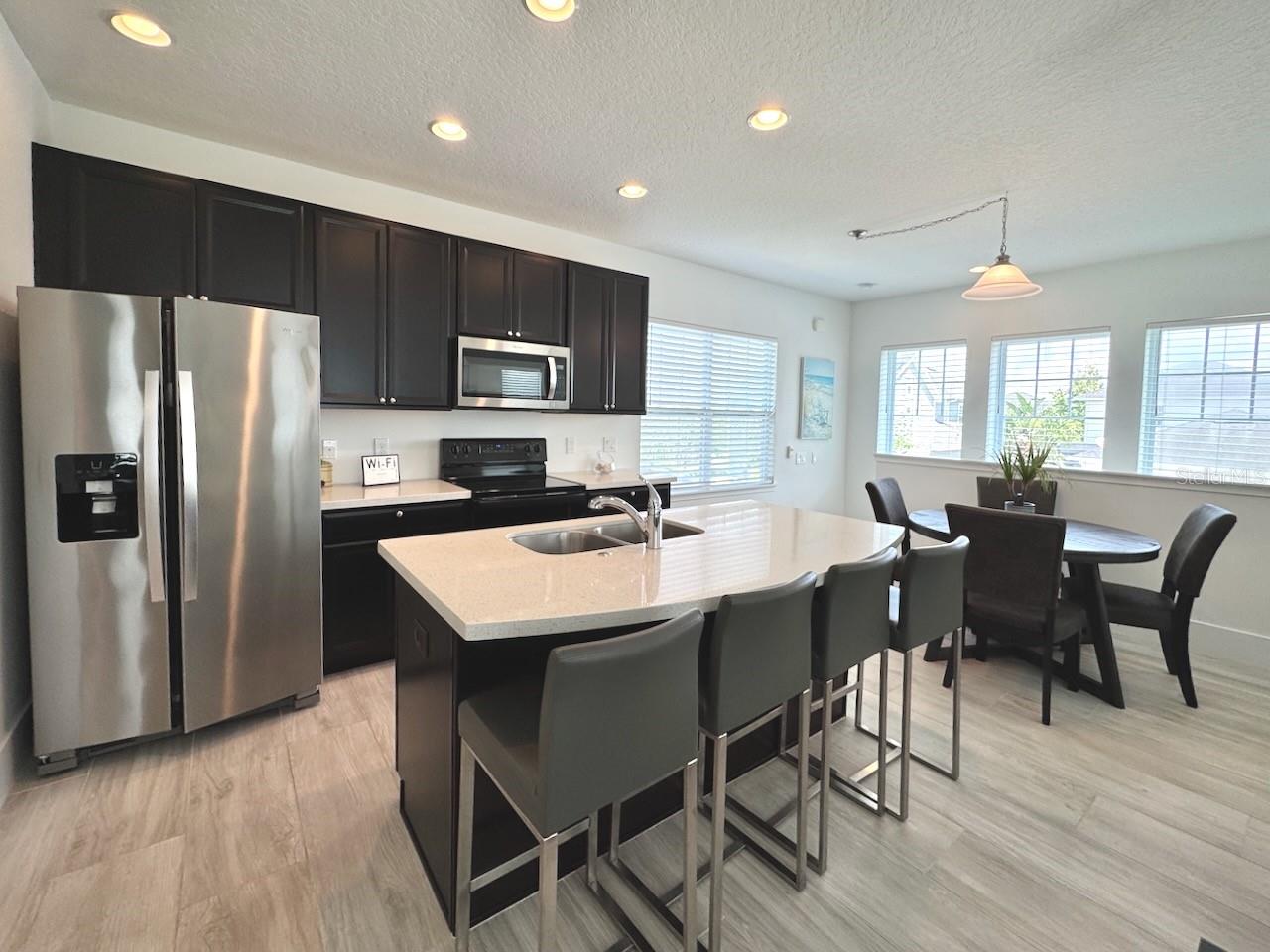 LAUREATE PARK - Residential