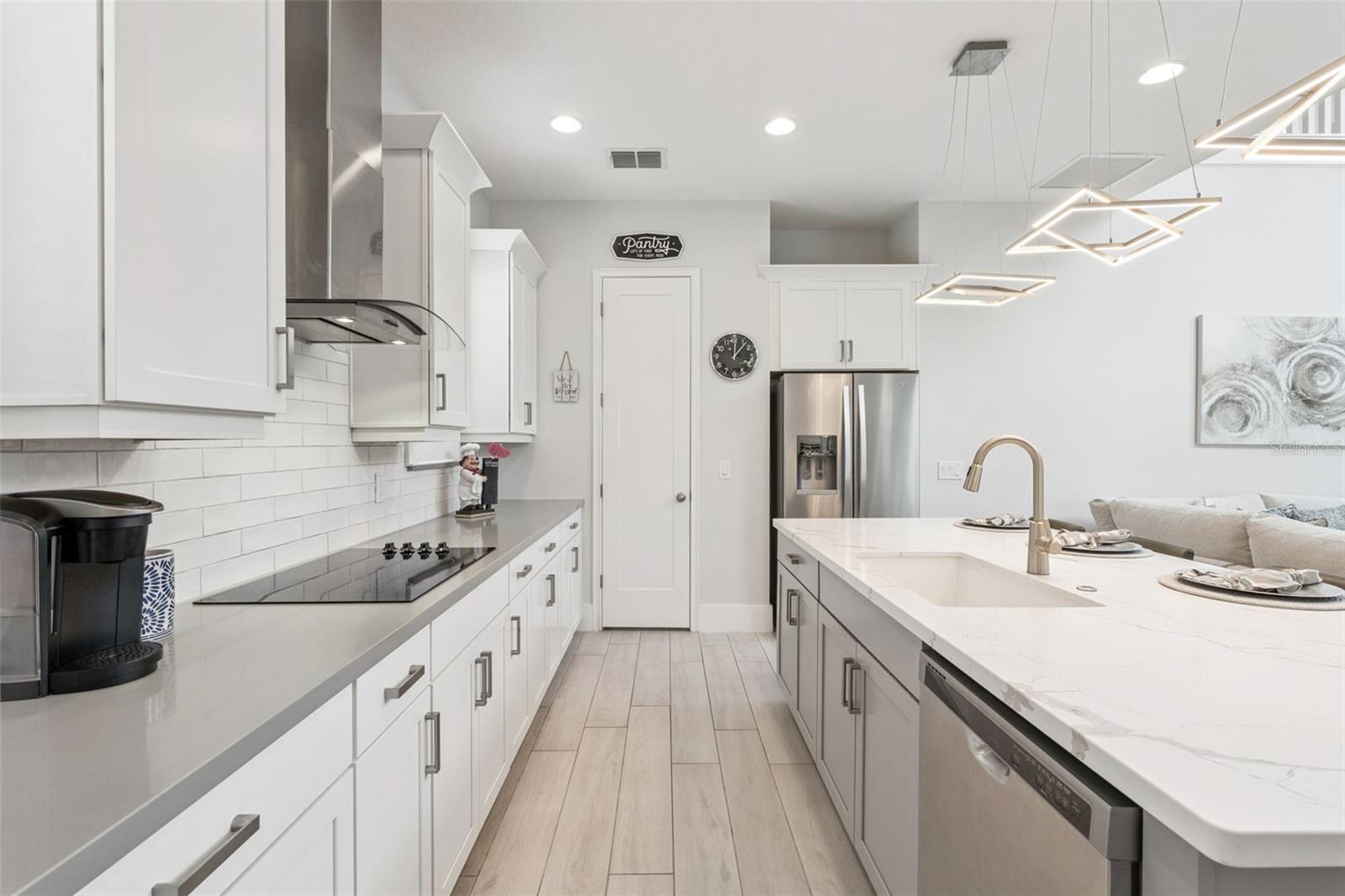 LAUREATE PARK - Residential