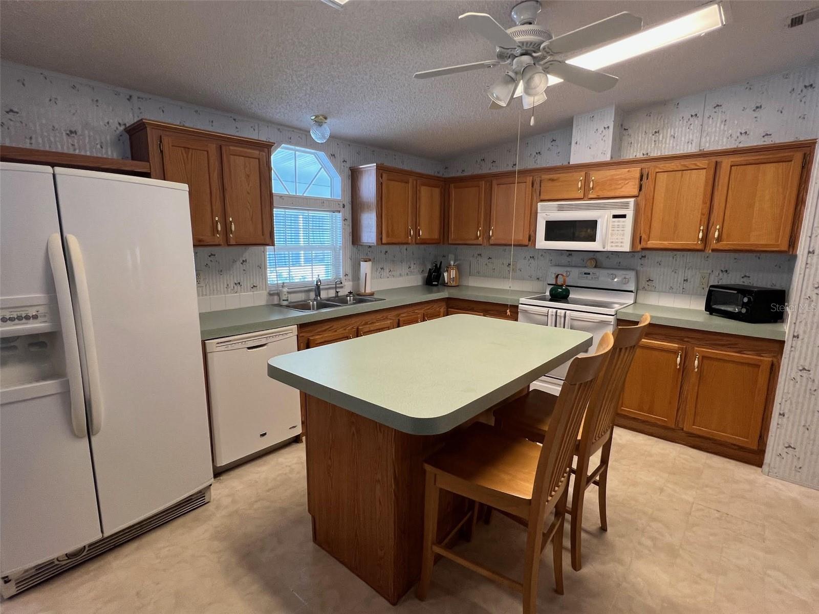 DORAL RO ASSOCIATION INC UNREC - Residential