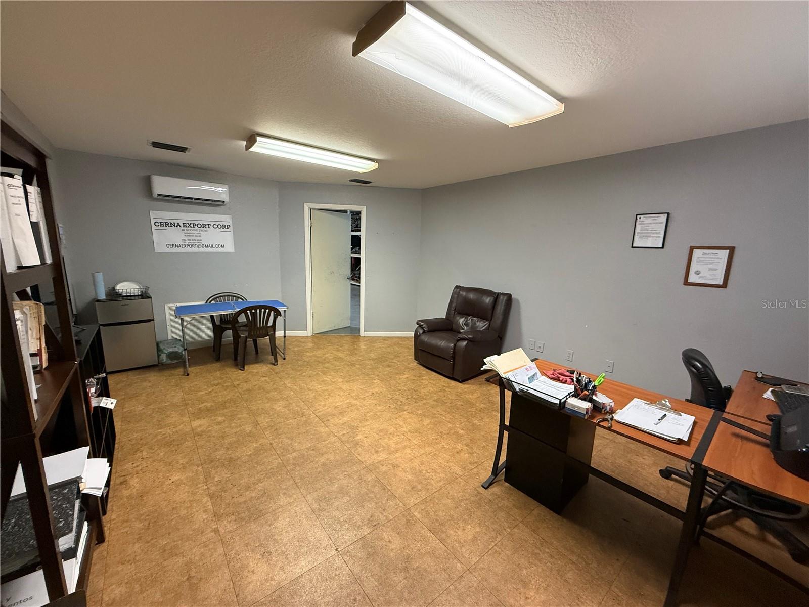 CEDAR HOMES INDUST PARK - Commercial Lease