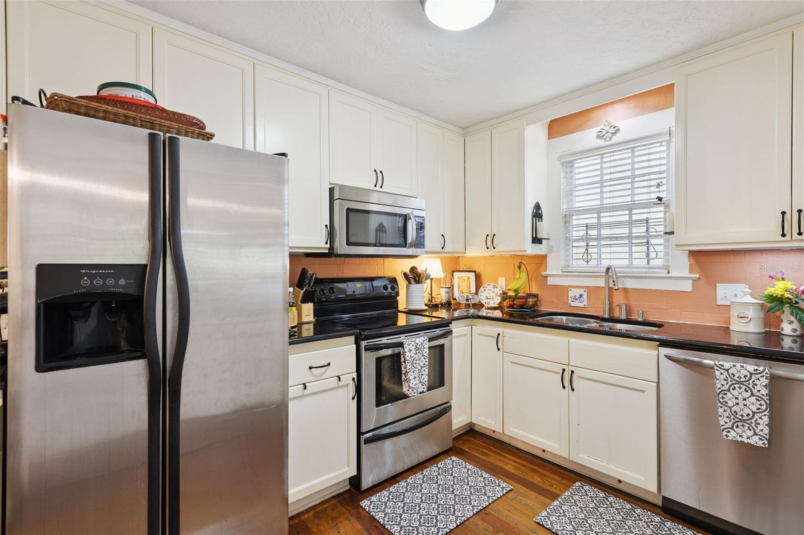 COLONIAL PARK SECOND ADD - Residential