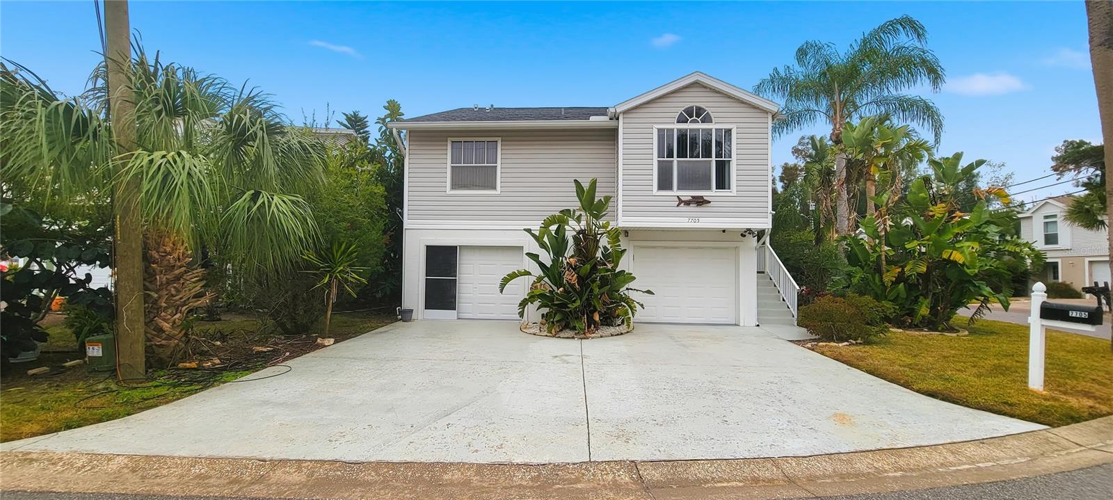 MARINA PALMS - Residential Lease