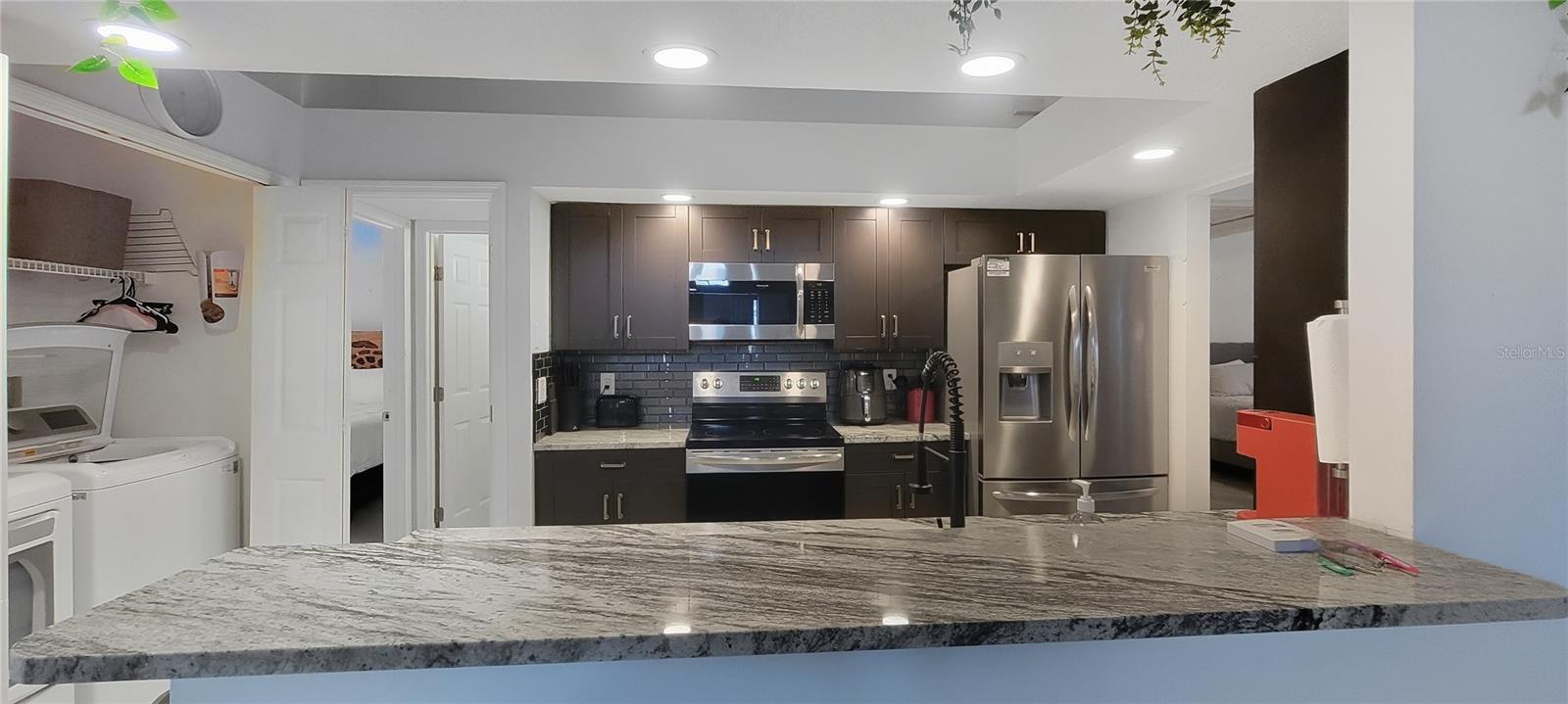 MARINA PALMS - Residential Lease